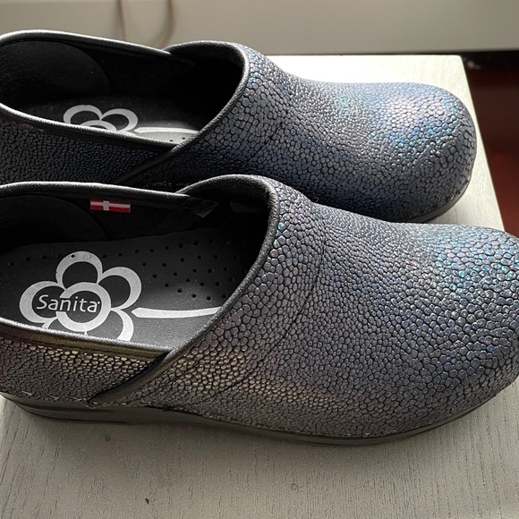 Women’s Sanita Professional Petrole Pebbled Blue Clog size 9.5M - Picture 2 of 5